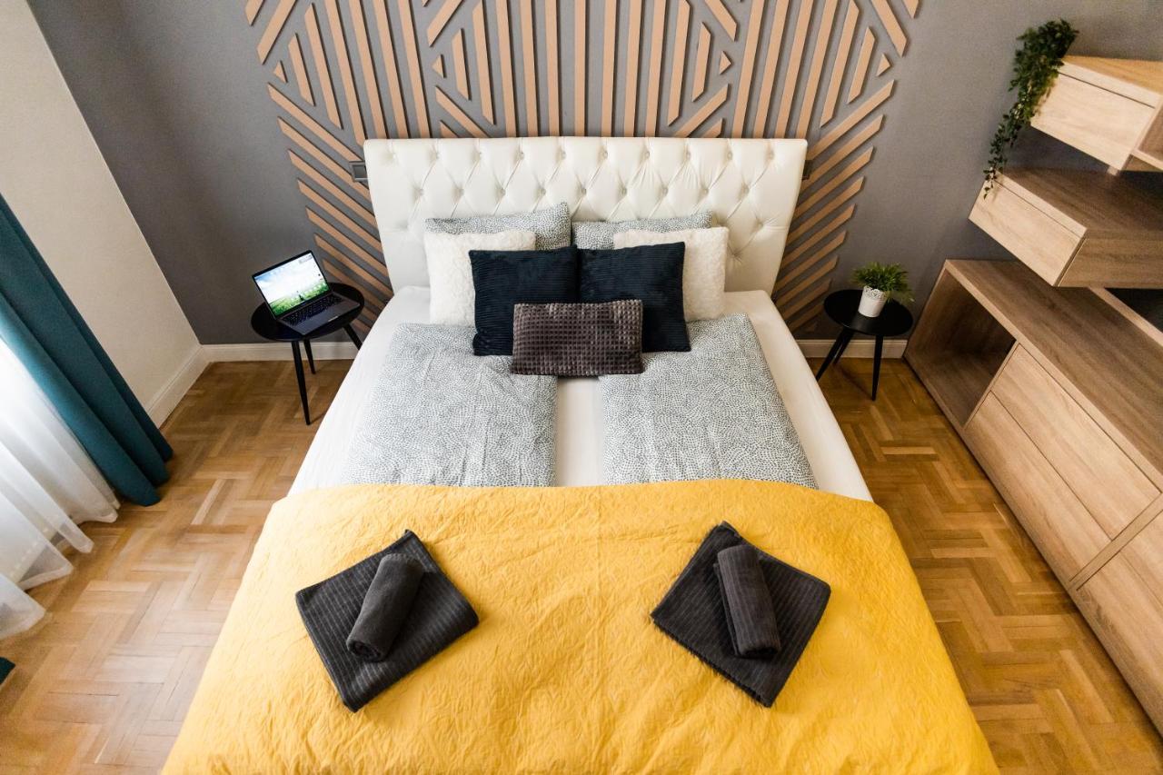 Deluxe Quentin Home Next To The Fashion Street Budapest Esterno foto